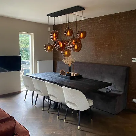 Ruime Woning Met Jacuzzi, 10 Min Villa